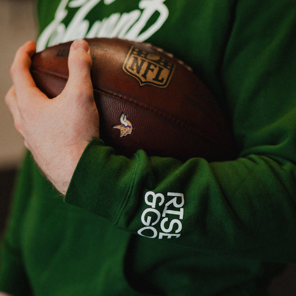 Elevant Army Green Men’s Hoodie – Premium Comfort Hoodie for Everyday Wear & Layering