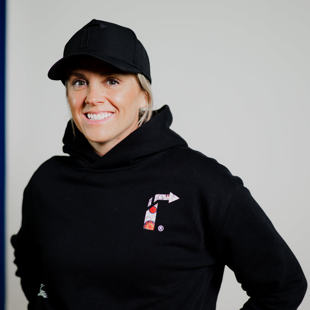 Black Floral Arrow Crop Sweatshirt – Women’s Cropped Pullover for Stylish Comfort