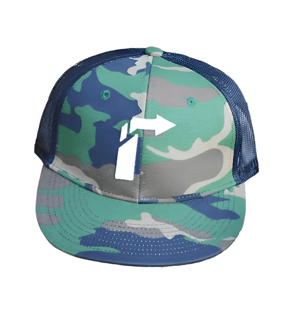 Camo Trucker Hat – White Arrow Mesh Snapback for Outdoor & Streetwear Style