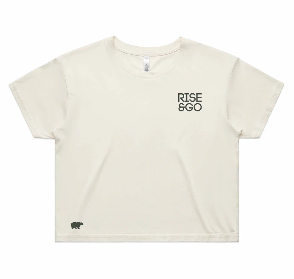 Rise & Go Women’s Crop Tee – Motivational Cropped T-Shirt for Everyday Wear & Active Lifestyles